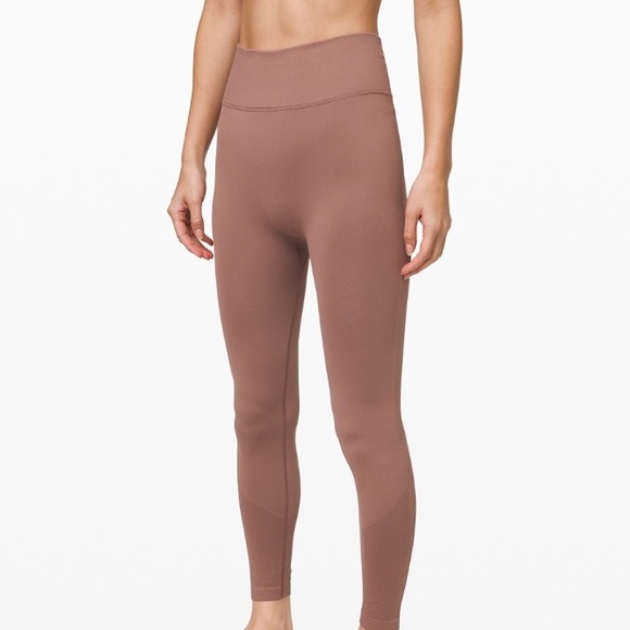 Ebb to Street Tight Size 6 - Picture 1 of 3